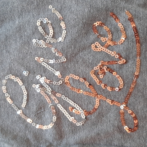 Crazy 8 medium 7 8 gray long sleeve sequin Give Love top - Picture 3 of 8